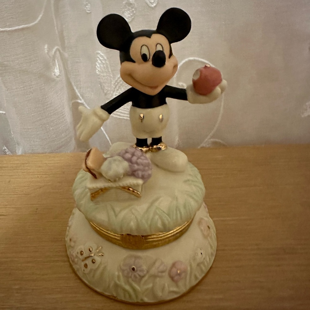 Lenox Mickey at a Picnic Treasure Box
